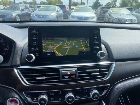 Used 2018 Honda Accord EX-L image 14