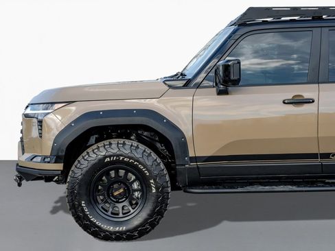 Used 2025 Lexus GX 550 image 10