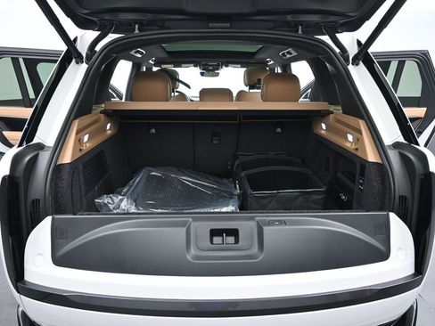 New 2026 Land Rover Range Rover SE AWD/4WD image 15