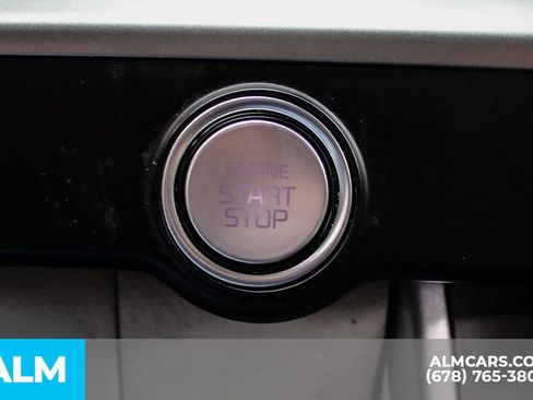 Used 2022 Kia Carnival LX FWD image 28