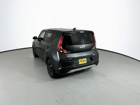 Used 2024 Kia Soul EX FWD image 7