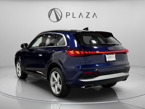 New 2025 Audi Q5 Premium Plus image 3