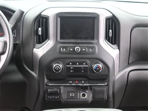 Used 2020 Chevrolet Silverado 2500 Custom w/ Custom Value Package image 25