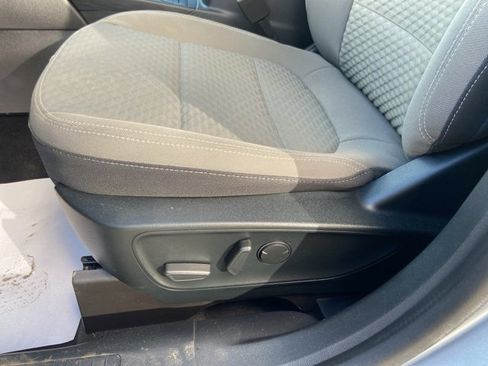 Used 2022 Ford Escape SE w/ Convenience Package image 8