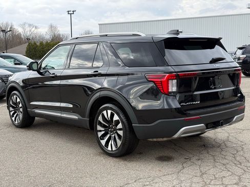 Used 2025 Ford Explorer Platinum w/ LUX Leather Package AWD/4WD image 12