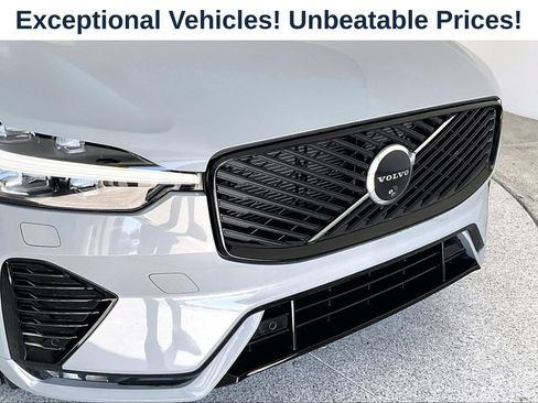 New 2026 Volvo XC60 B5 Plus w/ Protection Package Premier AWD/4WD image 36