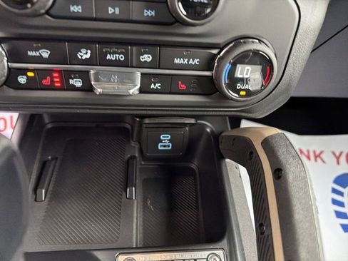 New 2025 Ford Bronco Badlands AWD/4WD image 23