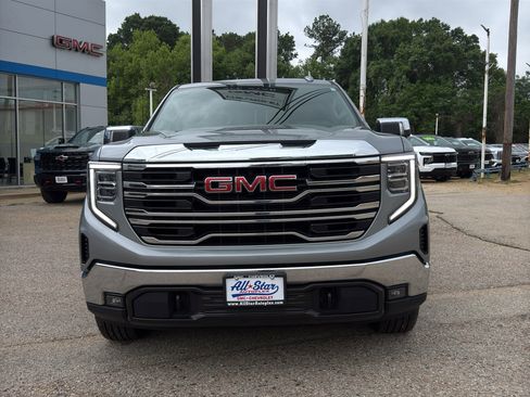 Used 2025 GMC Sierra 1500 SLT AWD/4WD image 13