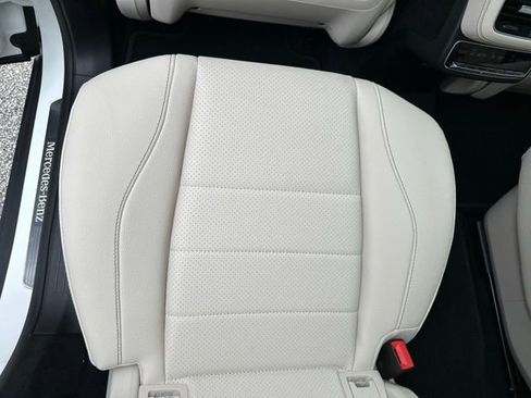 Used 2025 Mercedes-Benz GLS 450 4MATIC image 44