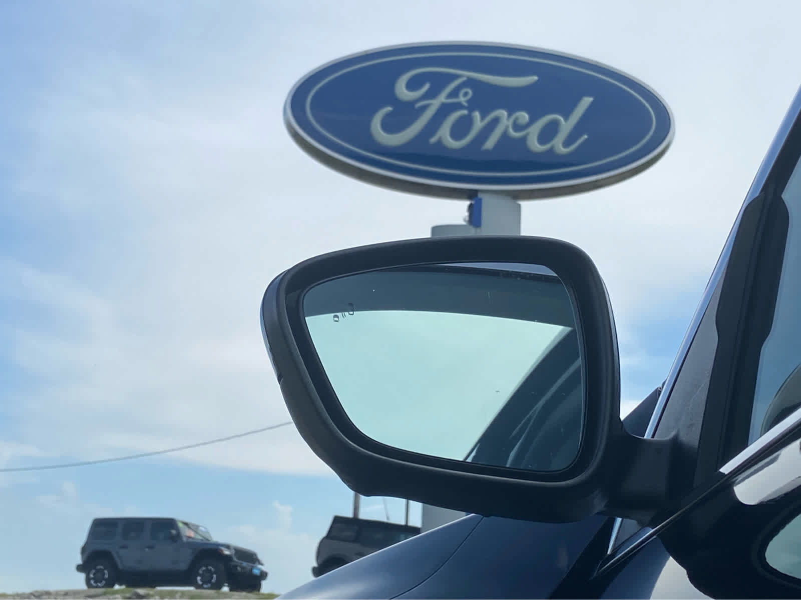 Used 2026 Ford Escape SE w/ PHEV Premium Package FWD image 36