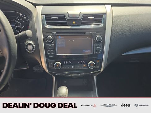 Used 2015 Nissan Altima 2.5 SL w/ Technology Package FWD image 19
