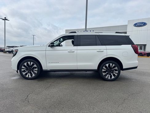 New 2026 Ford Expedition Platinum w/ Driver's Package image 3