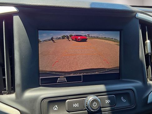 Used 2024 GMC Terrain SLE FWD image 28