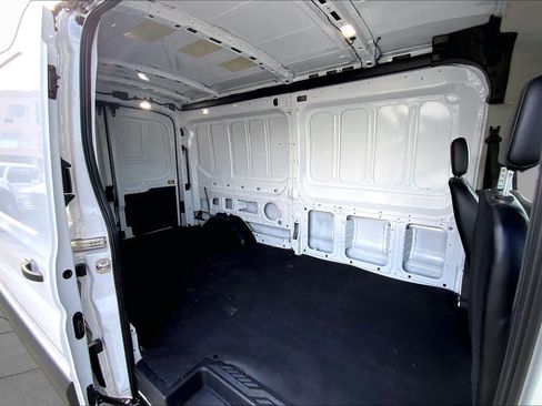 Used 2025 Ford Transit 250 148 Medium Roof Extended AWD image 18