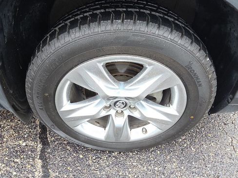 Used 2018 Toyota Highlander Limited AWD/4WD image 10