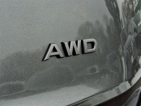 Certified 2025 Nissan Rogue S image 31