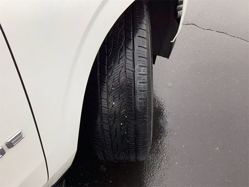 Used 2024 Chevrolet Tahoe Premier image 22