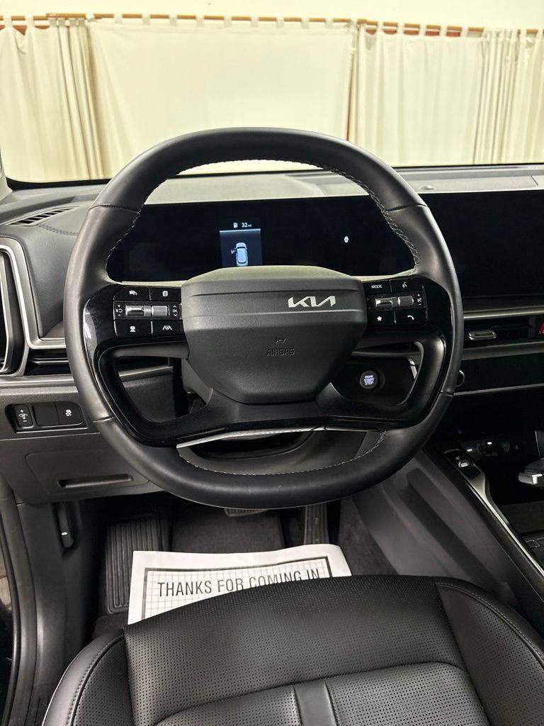 Used 2026 Kia Sorento S FWD image 11