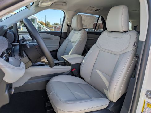 New 2026 Ford Explorer Active w/ Active Comfort Package image 22