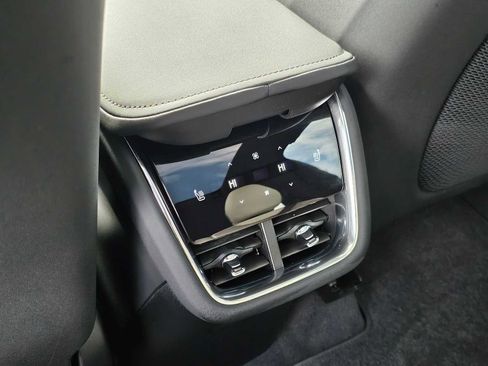 Used 2025 Volvo EX90 Ultra image 23