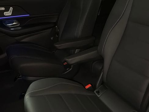 New 2026 Mercedes-Benz GLS 580 4MATIC image 29