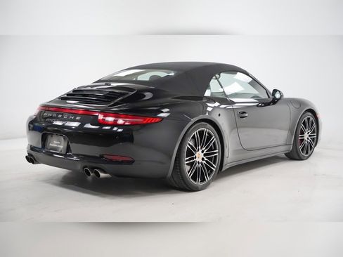 Certified 2016 Porsche 911 Carrera 4S image 10