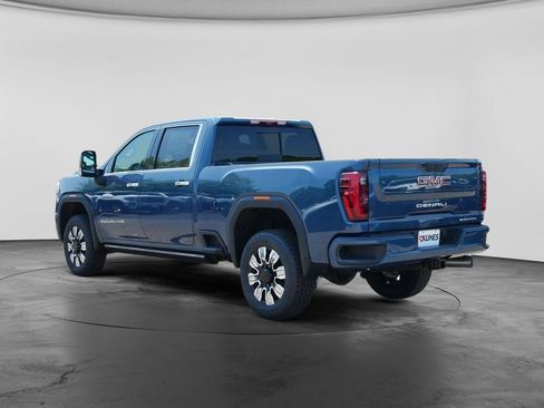 New 2026 GMC Sierra 3500 Denali w/ Denali Reserve Package AWD/4WD image 3