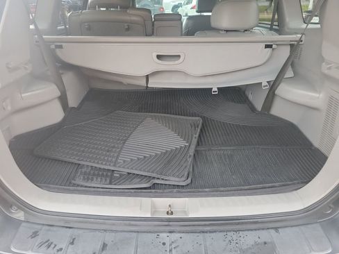 Used 2013 Toyota Highlander Limited image 30