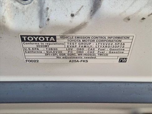 Used 2020 Toyota Camry SE w/ Carpet Mat Package FWD image 17