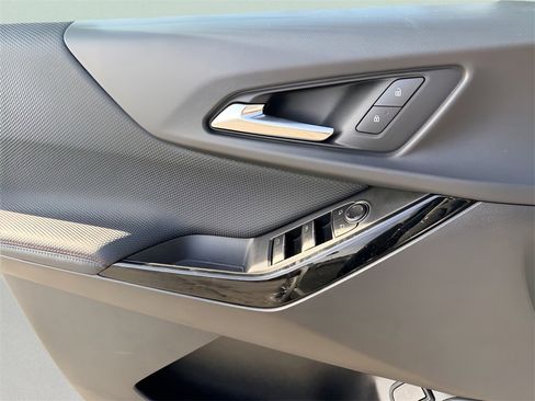 New 2026 Chevrolet Equinox RS w/ LPO, Floor Liner Package image 21