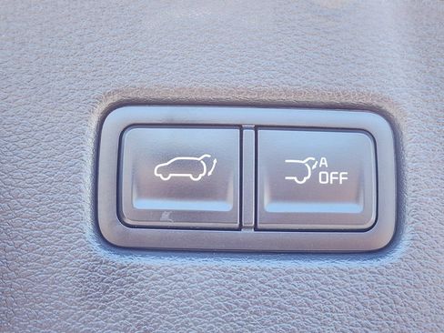 Used 2024 Kia Telluride EX w/ EX Captain's Chair Package AWD/4WD image 16