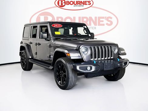 Used 2023 Jeep Wrangler Unlimited Sahara w/ Cold Weather Group AWD/4WD image 1