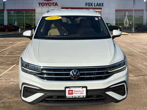 Used 2023 Volkswagen Tiguan SE AWD/4WD image 8