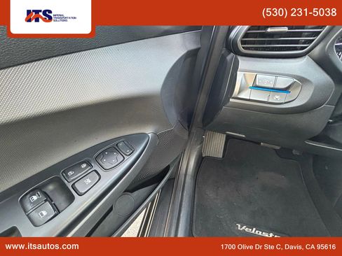 Used 2019 Hyundai Veloster 2.0 image 20