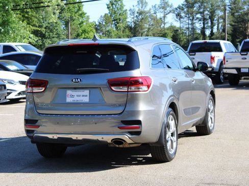 Used 2017 Kia Sorento SX FWD image 8