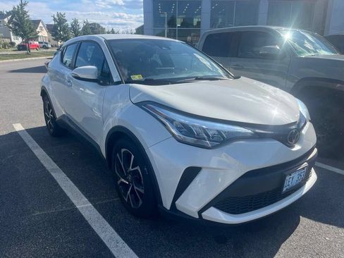 Used 2021 Toyota C-HR XLE FWD image 1