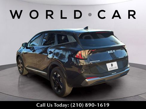 Used 2026 Kia Sportage LX w/ LX Convenience Package image 12