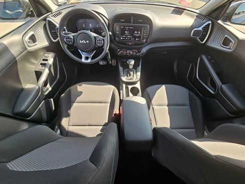 Used 2023 Kia Soul LX FWD image 25