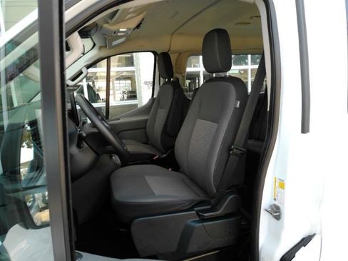 Used 2023 Ford Transit 350 XLT image 13