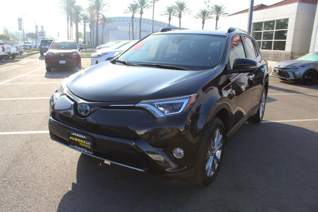 Used 2017 Toyota RAV4 Limited w/ Advanced Technology Package AWD/4WD image 4