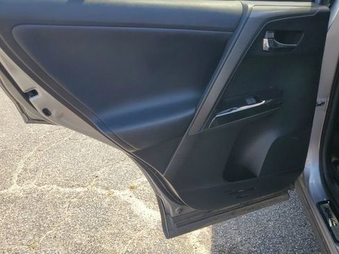 Used 2017 Toyota RAV4 SE FWD image 26
