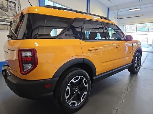 Used 2023 Ford Bronco Sport Outer Banks w/ Tech Package AWD/4WD image 5