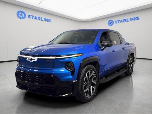 Certified 2025 Chevrolet Silverado EV RST image 16