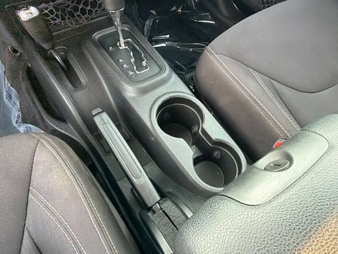 Used 2013 Jeep Wrangler Unlimited Sahara w/ Connectivity Group AWD/4WD image 27
