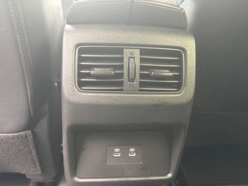 Used 2024 Nissan Rogue SV w/ SV Premium Package AWD/4WD image 19