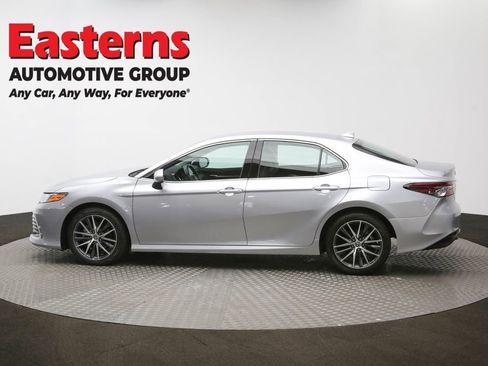 Used 2024 Toyota Camry XLE FWD image 61