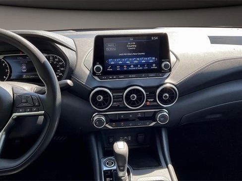 New 2025 Nissan Sentra SV image 6