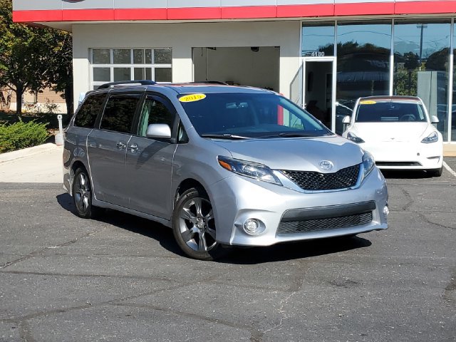 Used 2015 Toyota Sienna SE FWD image 32