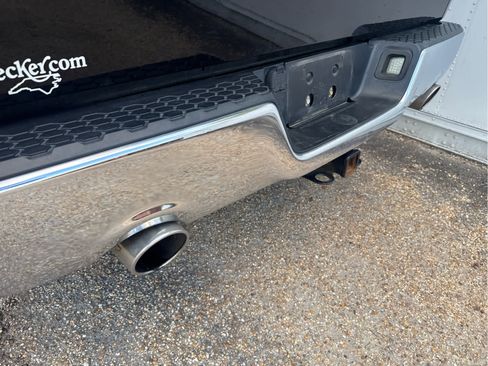 Used 2018 RAM 1500 Laramie image 18