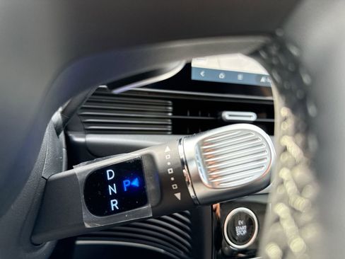 New 2026 Hyundai Ioniq 5 Limited image 22